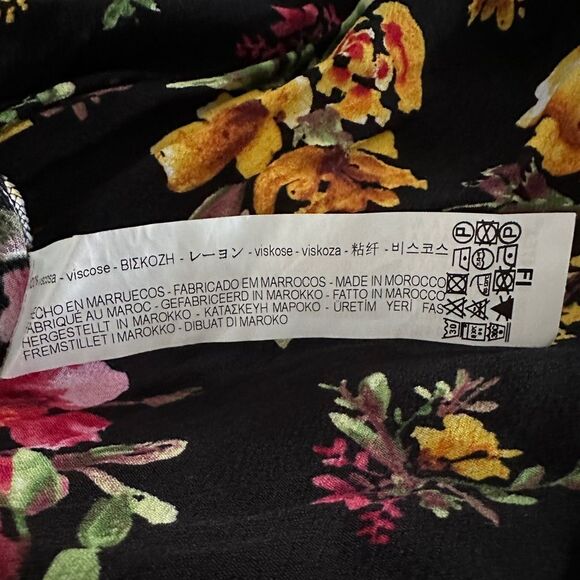 ZARA Floral Dress Black Long Sleeves Scoop Neck Shift Size Medium - Picture 8 of 9